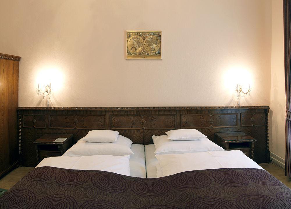 Tisza Hotel Szeged Bagian luar foto