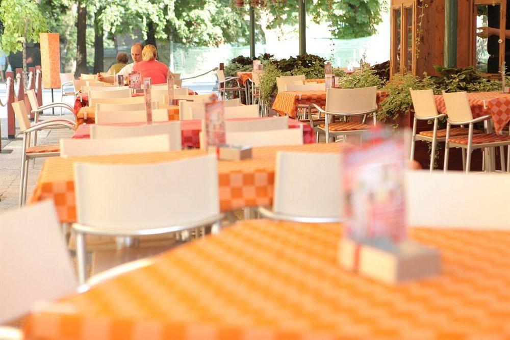 Tisza Hotel Szeged Bagian luar foto