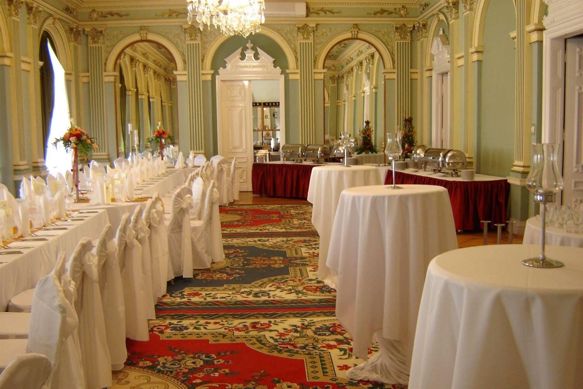 Tisza Hotel Szeged Bagian luar foto