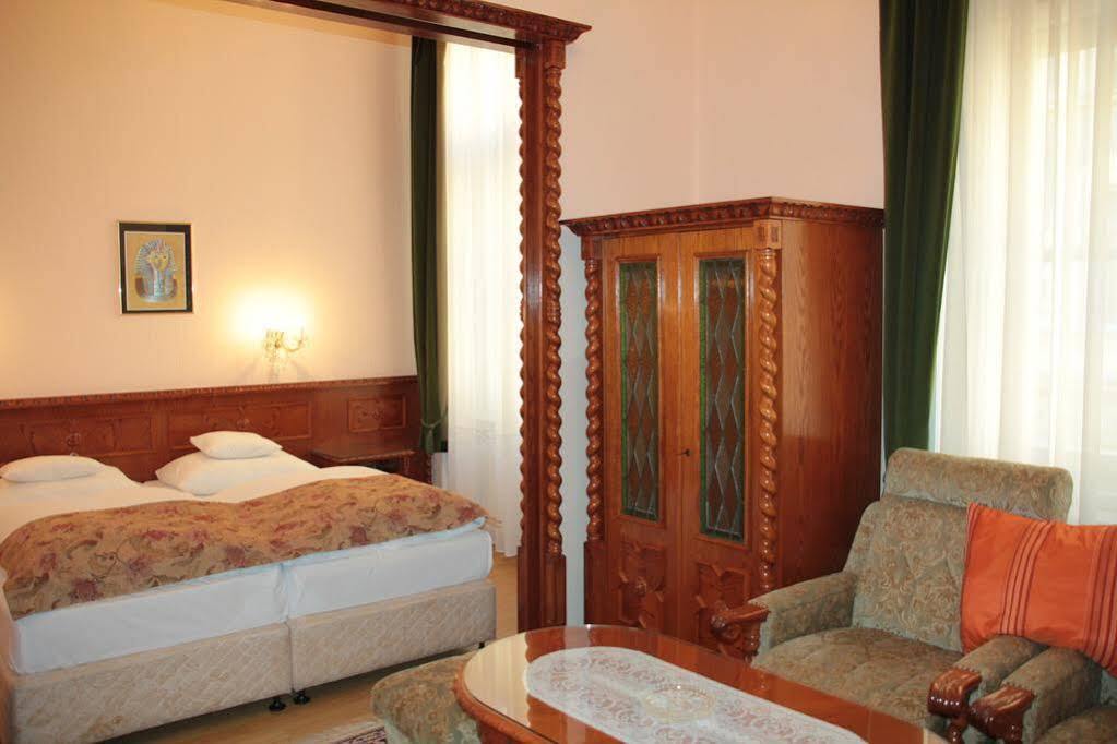 Tisza Hotel Szeged Bagian luar foto
