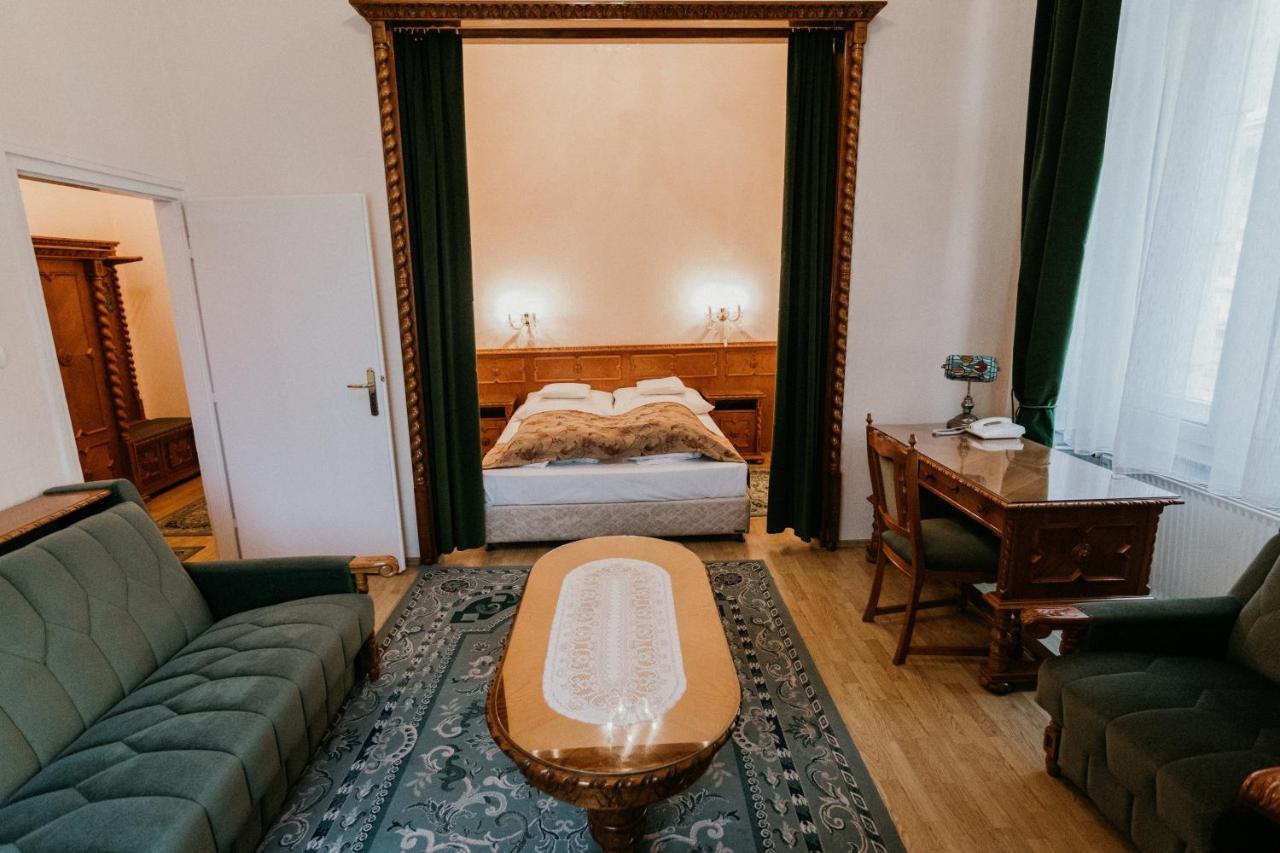 Tisza Hotel Szeged Bagian luar foto