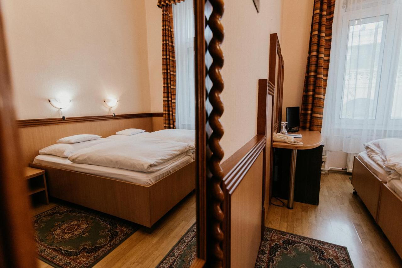 Tisza Hotel Szeged Bagian luar foto