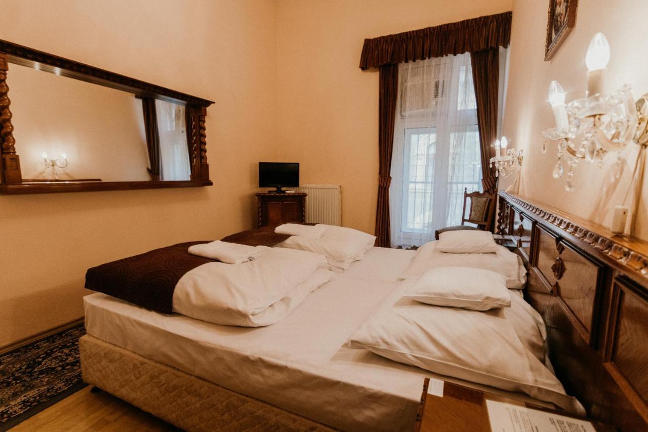 Tisza Hotel Szeged Bagian luar foto