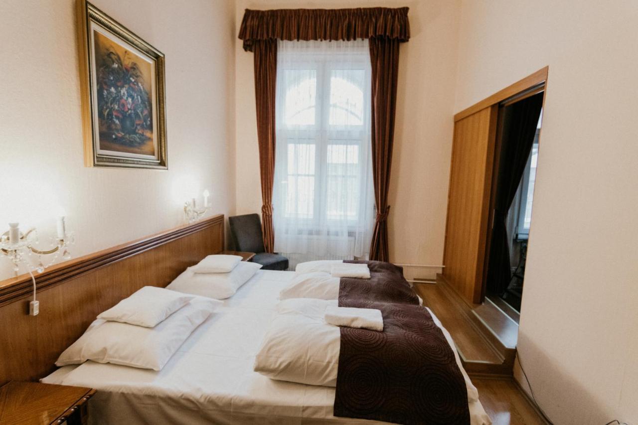 Tisza Hotel Szeged Bagian luar foto