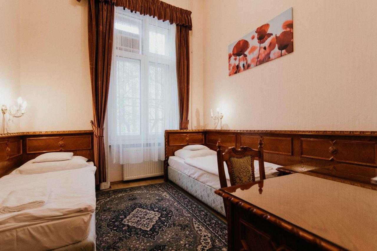 Tisza Hotel Szeged Bagian luar foto