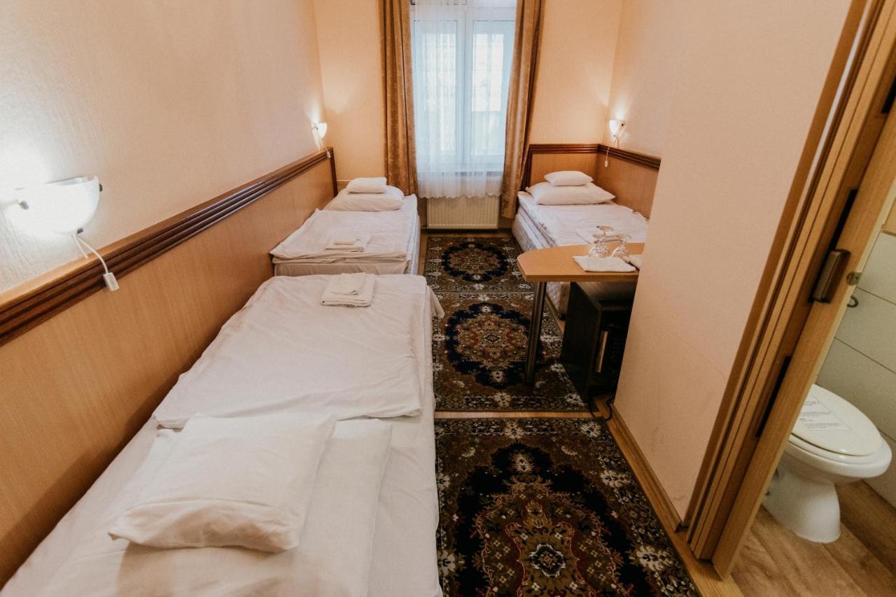 Tisza Hotel Szeged Bagian luar foto